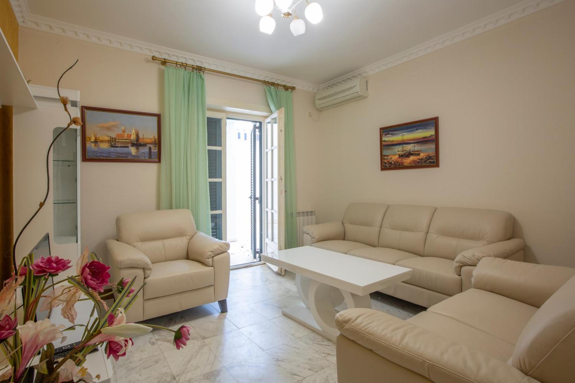 Montesan Luxury Apartment Beach Front Sveti Stefan Extérieur photo