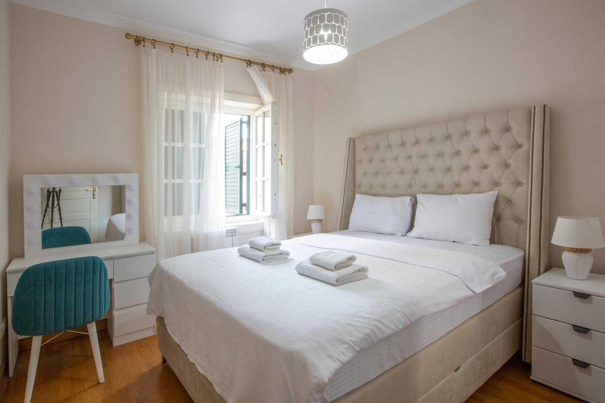 Montesan Luxury Apartment Beach Front Sveti Stefan Extérieur photo