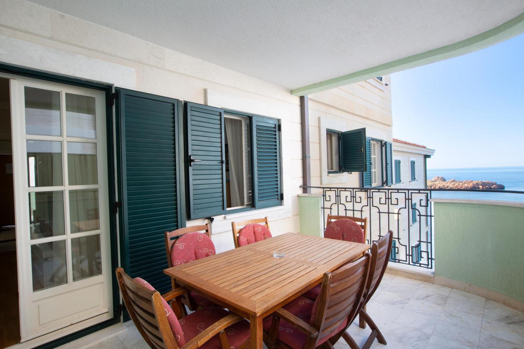 Montesan Luxury Apartment Beach Front Sveti Stefan Extérieur photo