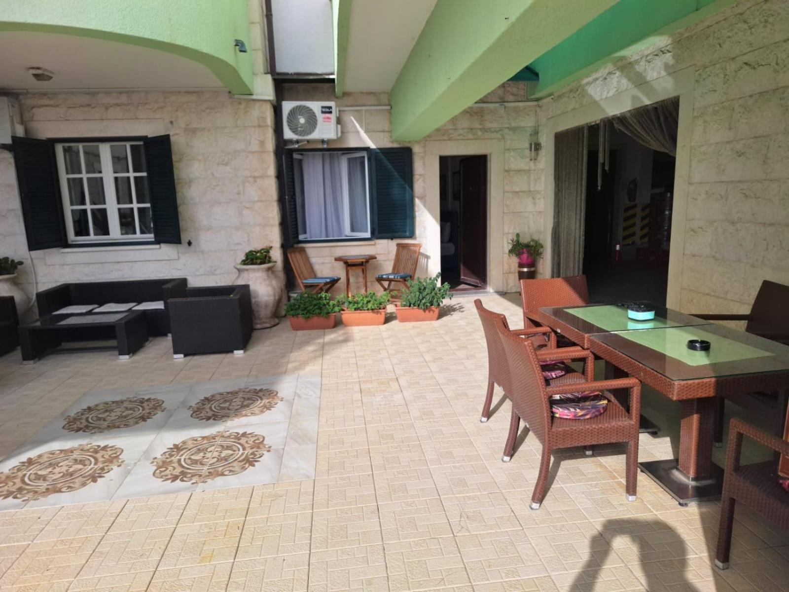 Montesan Luxury Apartment Beach Front Sveti Stefan Extérieur photo
