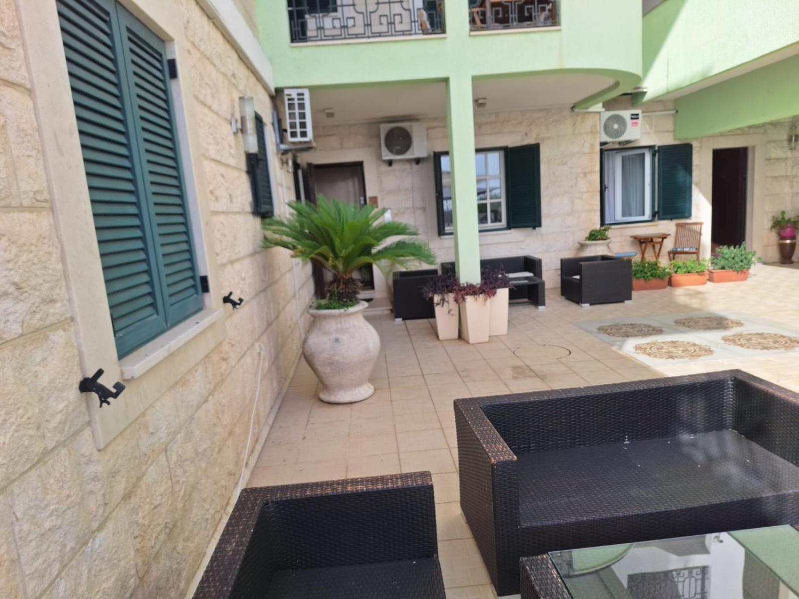Montesan Luxury Apartment Beach Front Sveti Stefan Extérieur photo