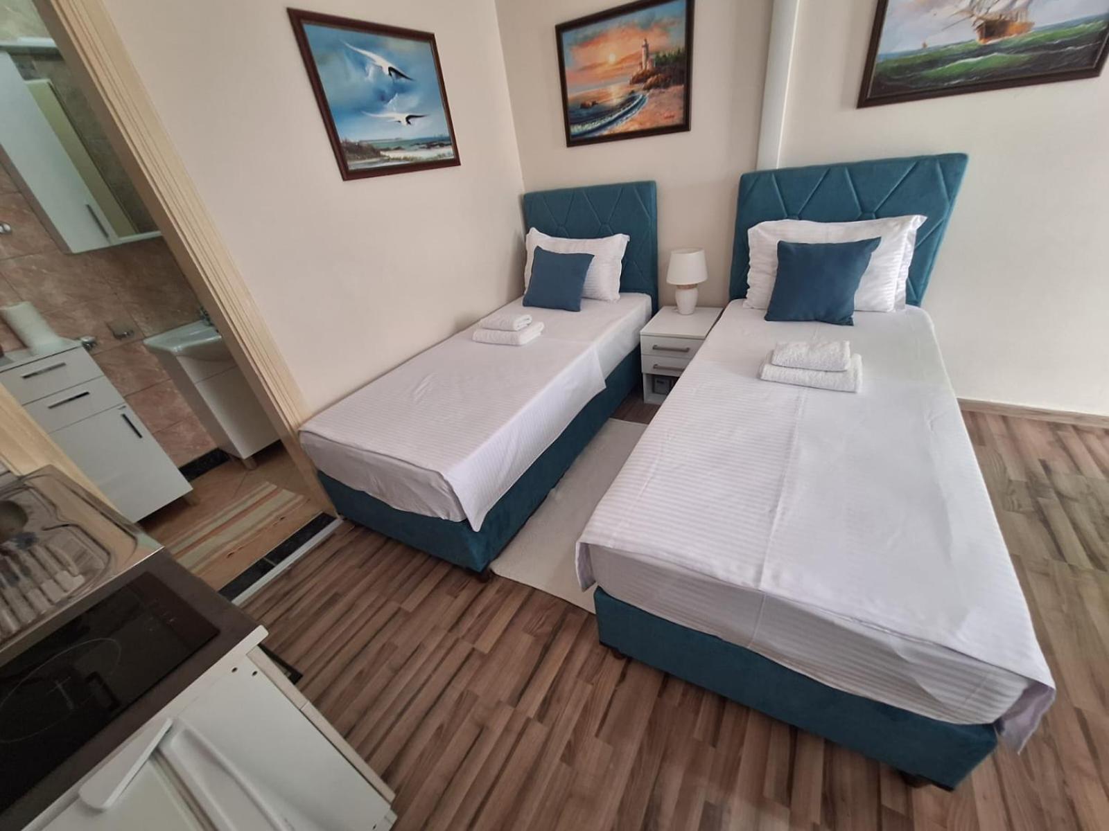 Montesan Luxury Apartment Beach Front Sveti Stefan Extérieur photo
