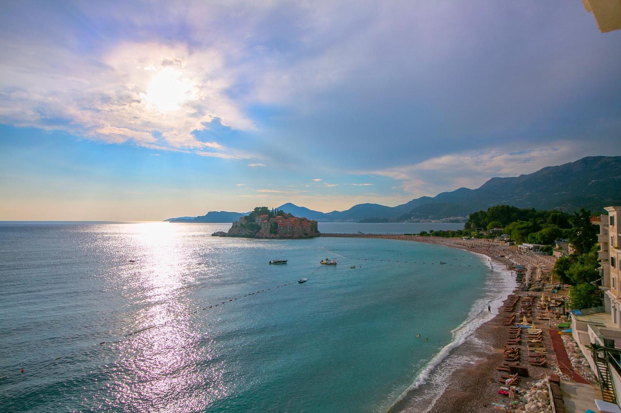 Montesan Luxury Apartment Beach Front Sveti Stefan Extérieur photo