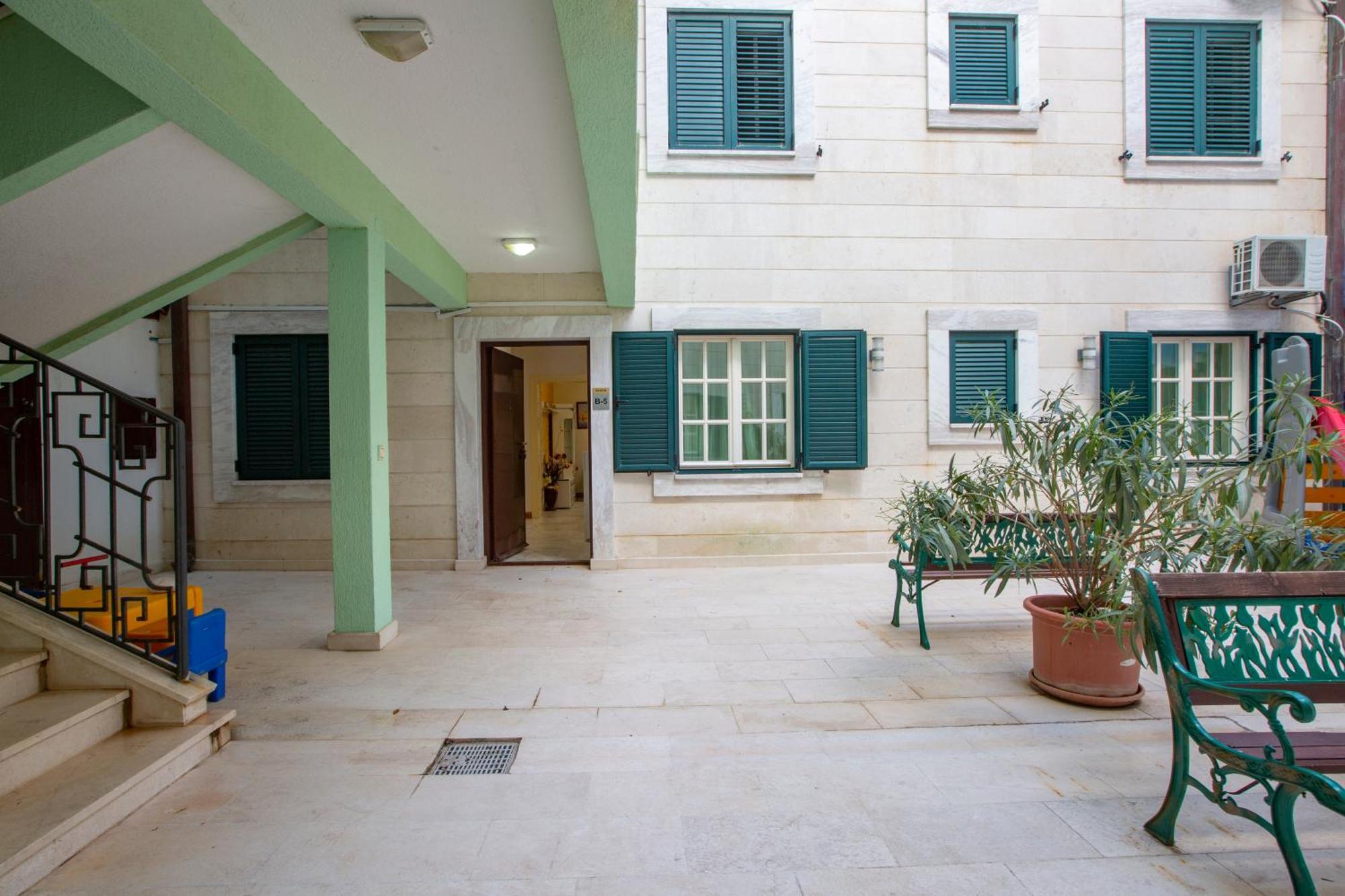 Montesan Luxury Apartment Beach Front Sveti Stefan Extérieur photo